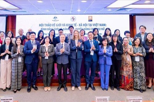 Nâng cao quyền năng cho phụ nữ Việt Nam