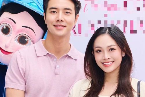 MC có 'nụ cười đẹp nhất VTV' sinh con đầu lòng ở tuổi U40