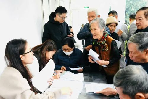 Bộ Y tế phản hồi kiến nghị giảm độ tuổi hưởng trợ cấp hưu trí xã hội xuống 60
