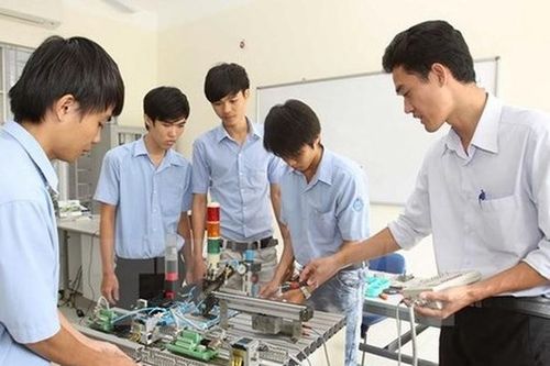 Chế độ phụ cấp nhà giáo trong cơ sở giáo dục nghề nghiệp công lập