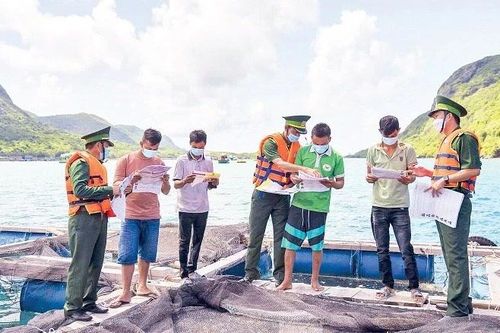 Vinh danh chiến sĩ trẻ mang quân hàm xanh