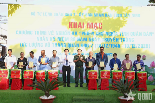 Quân khu 7 đa dạng hình thức giáo dục truyền thống, bồi đắp bản lĩnh chính trị cho chiến sĩ