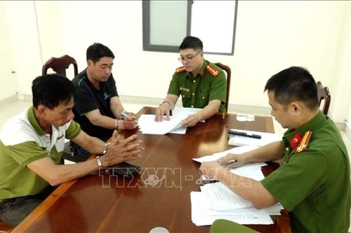 Khởi tố các đối tượng gây tai nạn điện chết người, vận chuyển vàng trái phép