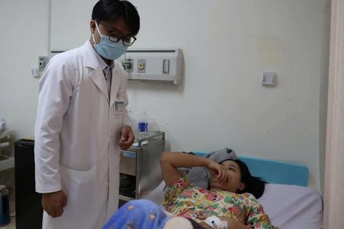 Mỗi ngày bán 800 ổ bánh mì nhưng không có chứng nhận an toàn thực phẩm