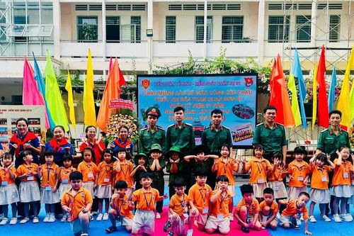 TPHCM: Nhiều hoạt động kỷ niệm Ngày thành lập Quân đội nhân dân Việt Nam tại các trường học