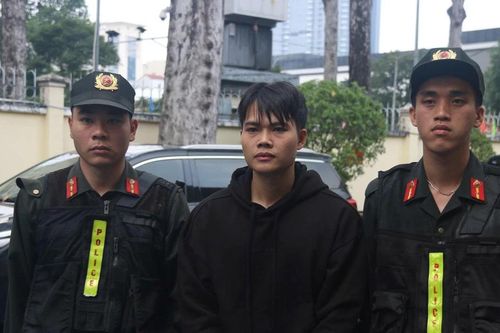 Triệt phá băng nhóm cưỡng đoạt tài sản núp bóng mua bán nợ ở TPHCM