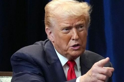Truyền thông phương Tây: Chính quyền Tổng thống Trump bất ngờ triệu hồi lãnh đạo gần 30 cơ quan đại diện ngoại giao Mỹ ở nước ngoài, lý do là gì?
