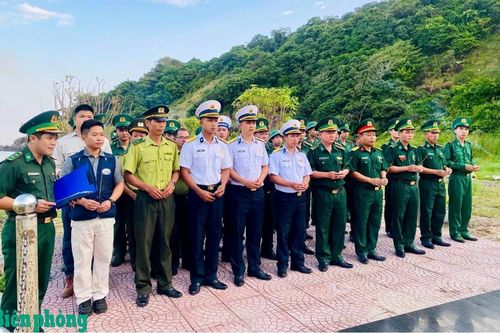 Tri ân các anh hùng, liệt sĩ, Mẹ Việt Nam anh hùng nhân kỷ niệm 81 năm Ngày thành lập Quân đội Nhân dân Việt Nam