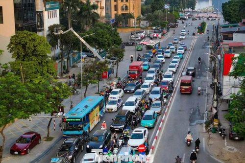Cận cảnh đường Nguyễn Hoàng Tôn nối Vành đai 3 trước thời điểm mở rộng