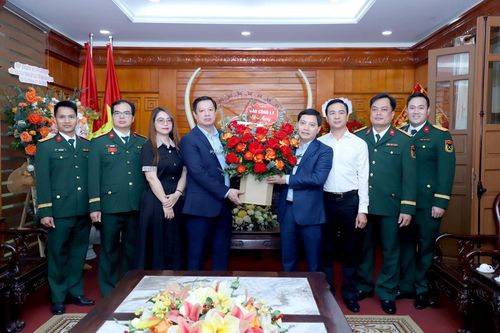 Tổng Biên tập Báo Công lý chúc mừng Tòa án Quân sự Trung ương
