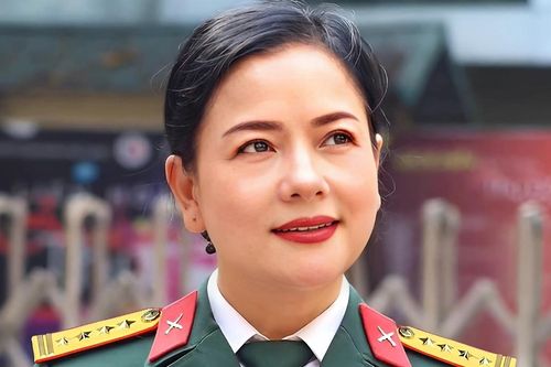 Dàn diễn viên khoác áo lính: Người mang hàm Đại tá, người là NSND nổi tiếng