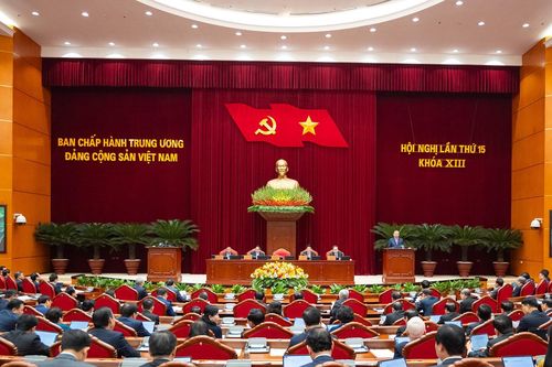 Trung ương họp riêng, cho ý kiến về báo cáo công tác nhân sự khóa mới