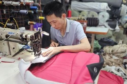 Độc đáo nghề 'độ' nội thất ô tô: [Kỳ 1]: Chi hàng trăm triệu 'lên đời' nội thất xe hơi