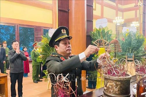 Bộ Công an tổ chức nhiều hoạt động tri ân và an sinh xã hội tại Nghệ An