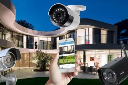 Camera giám sát gia đình bị tấn công, nhiều clip nhạy cảm bị rao bán