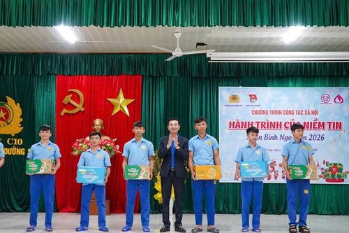 Thanh niên với tinh thần nhân ái