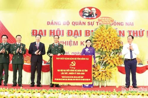 KỶ NIỆM 81 NĂM NGÀY THÀNH LẬP QUÂN ĐỘI NHÂN DÂN VIỆT NAM, 36 NĂM NGÀY HỘI QUỐC PH.NG TOÀN DÂN (22-12) Vững bước dưới quân kỳ quyết thắng