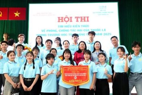 Trường THPT Hồng Ngự 3 giành giải Nhất Hội thi Tìm hiểu kiến thức về phòng, chống tác hại của thuốc lá