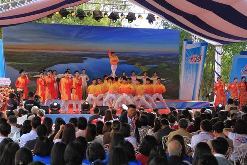Trường THPT Pleiku: 50 năm truyền thống và khát vọng vươn xa