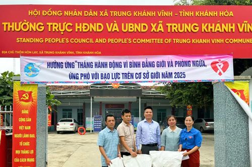 Tái thiết sản xuất nông nghiệp