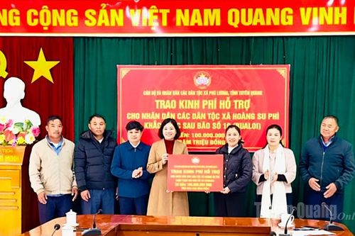 Xã Phú Lương ủng hộ 200 triệu đồng giúp đồng bào khắc phục hậu quả thiên tai