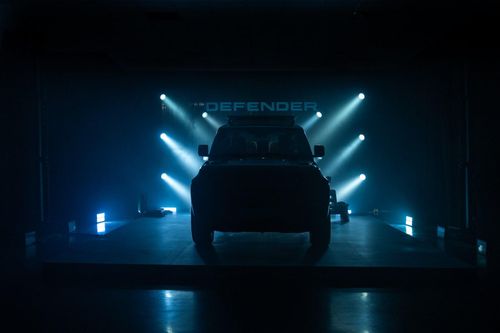 Defender 2026 ra mắt Việt Nam, 'chốt' giá từ 5,099 tỷ đồng