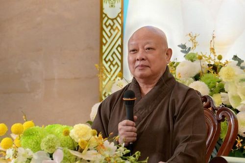 Tăng Ni trong Tuần huân tu và Khóa bồi dưỡng trụ trì thảo luận nhiều vấn đề về ứng dụng nghi lễ thiền môn