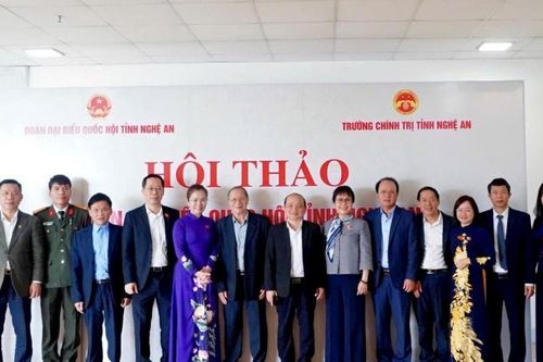 Đoàn ĐBQH tỉnh Nghệ An - 80 năm đồng hành cùng đất nước Trí tuệ, gần dân, hành động vì dân