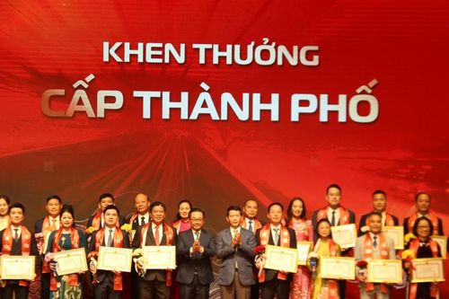 Hà Nội tôn vinh 118 doanh nghiệp, doanh nhân Thăng Long tiêu biểu 2025