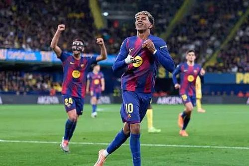 Barcelona chấm dứt chuỗi thắng của Villarreal