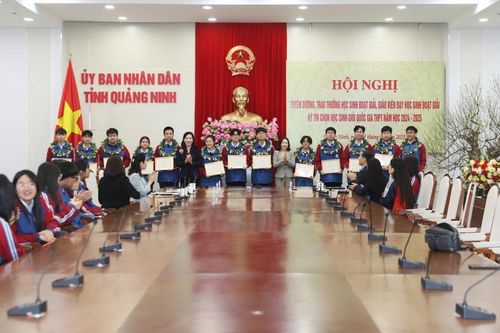 Khuyến tài nhờ giáo dục mũi nhọn và đổi mới cơ chế thi học sinh giỏi