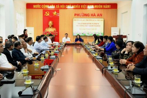 Phường Nùng Trí Cao học tập kinh nghiệm công tác giảm nghèo tại phường Hà An, tỉnh Quảng Ninh