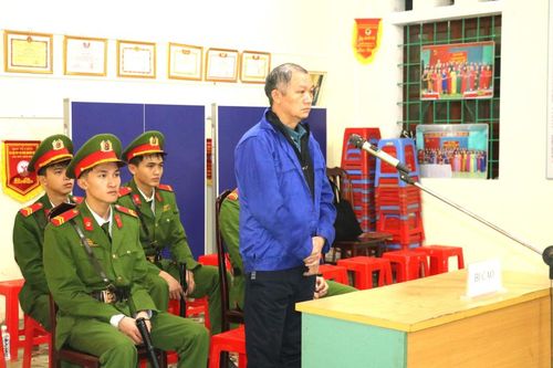Xét xử lưu động vụ án sử dụng trái phép vũ khí quân dụng