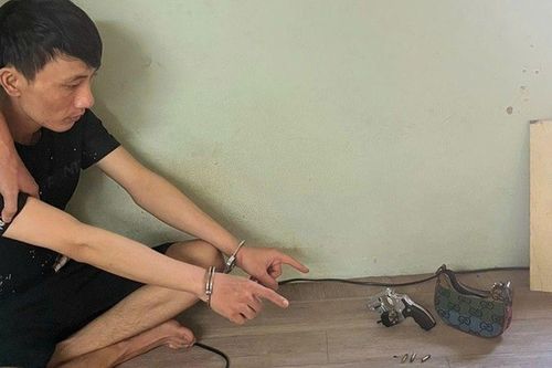 Bắt quả tang Võ Vĩnh Thắng tàng trữ ma túy, thủ súng phòng thân