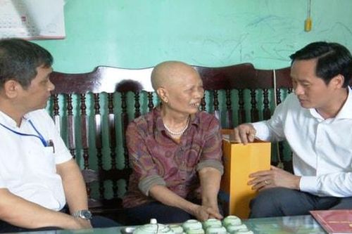 Xã Phúc Thịnh hỗ trợ hộ cận nghèo vươn lên bền vững