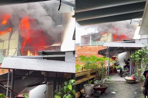 Ngôi nhà 4 tầng bốc cháy dữ dội giữa khu dân cư Đà Nẵng