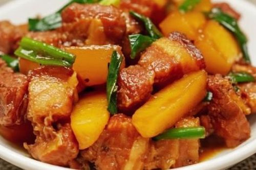Thịt kho củ cải trắng: Món ăn mùa đông và những lợi ích sức khỏe bất ngờ