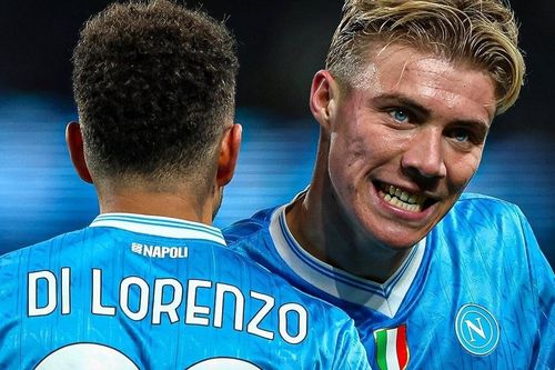 Hojlund có danh hiệu đầu tiên với Napoli