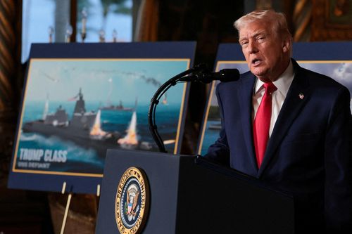 Mỹ công bố tàu chiến lớp Trump