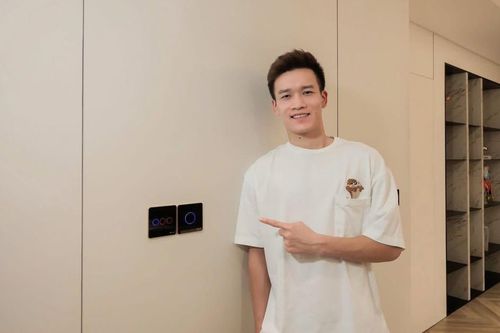 Cận cảnh nhà mới 'sang, xịn, mịn' của Hoàng Đức