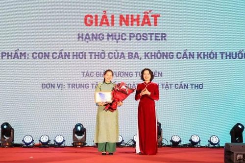 Trao giải cuộc thi Sáng tác sản phẩm truyền thông về môi trường không khói thuốc lá
