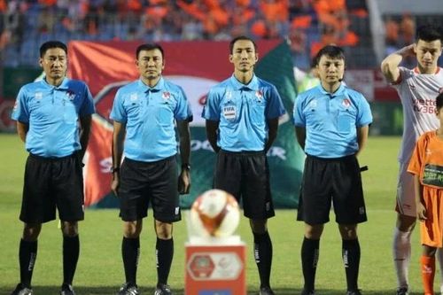 22 trọng tài và trợ lý trọng tài Việt Nam đạt chuẩn Trọng tài FIFA năm 2026