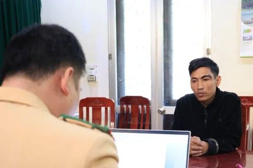 Bắt đối tượng chở 4 người nước ngoài nhập cảnh trái phép ở Lạng Sơn