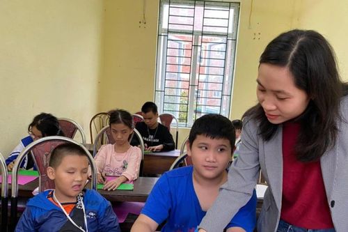 Dạy chữ Braille – thắp sáng con đường hòa nhập cho người mù