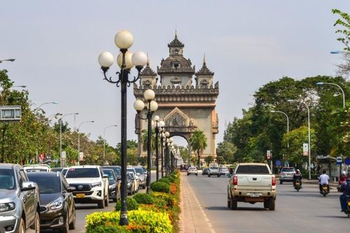 Điểm tin thế giới sáng 23/12: Thái Lan-Campuchia họp nối lại lệnh ngừng bắn, EU nói Trung Quốc quyết định 'phi lý', New Zealand-Ấn Độ ký FTA