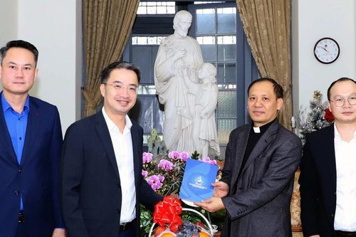 Bí thư Trung ương Đoàn Nguyễn Tường Lâm chúc mừng Giáng sinh thanh niên, đồng bào tôn giáo