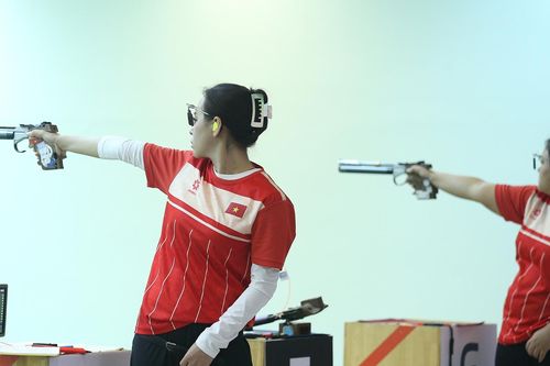 Bộ Công an khen thưởng Trịnh Thu Vinh và các VĐV giành huy chương SEA Games 33