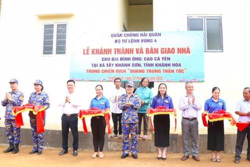 Vùng 4 Hải quân bàn giao căn nhà đầu tiên trong 'Chiến dịch Quang Trung'