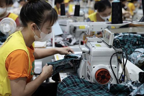 Dệt may ước 'ôm' về 46 tỷ USD, Việt Nam vững top 3 xuất khẩu lớn nhất thế giới
