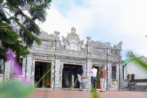 Không chỉ có biển, Cửa Lò còn là đất thiêng